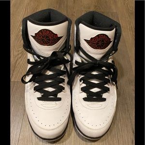 Air Jordan 2 Retro Alumni
